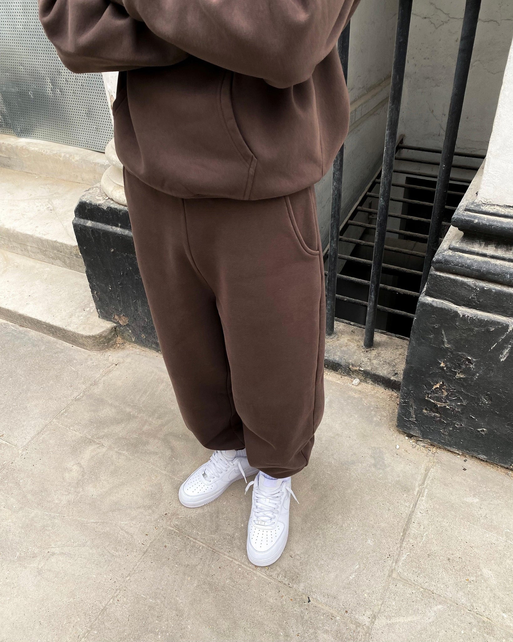 COZY SWEATPANT - BROWN